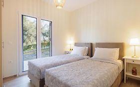 Villa Breeze & Villa Coco By Konnect, Avlaki Beach